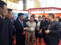 工信部苗圩部長(zhǎng)盛贊長(zhǎng)亮科技自主研發(fā)產(chǎn)品